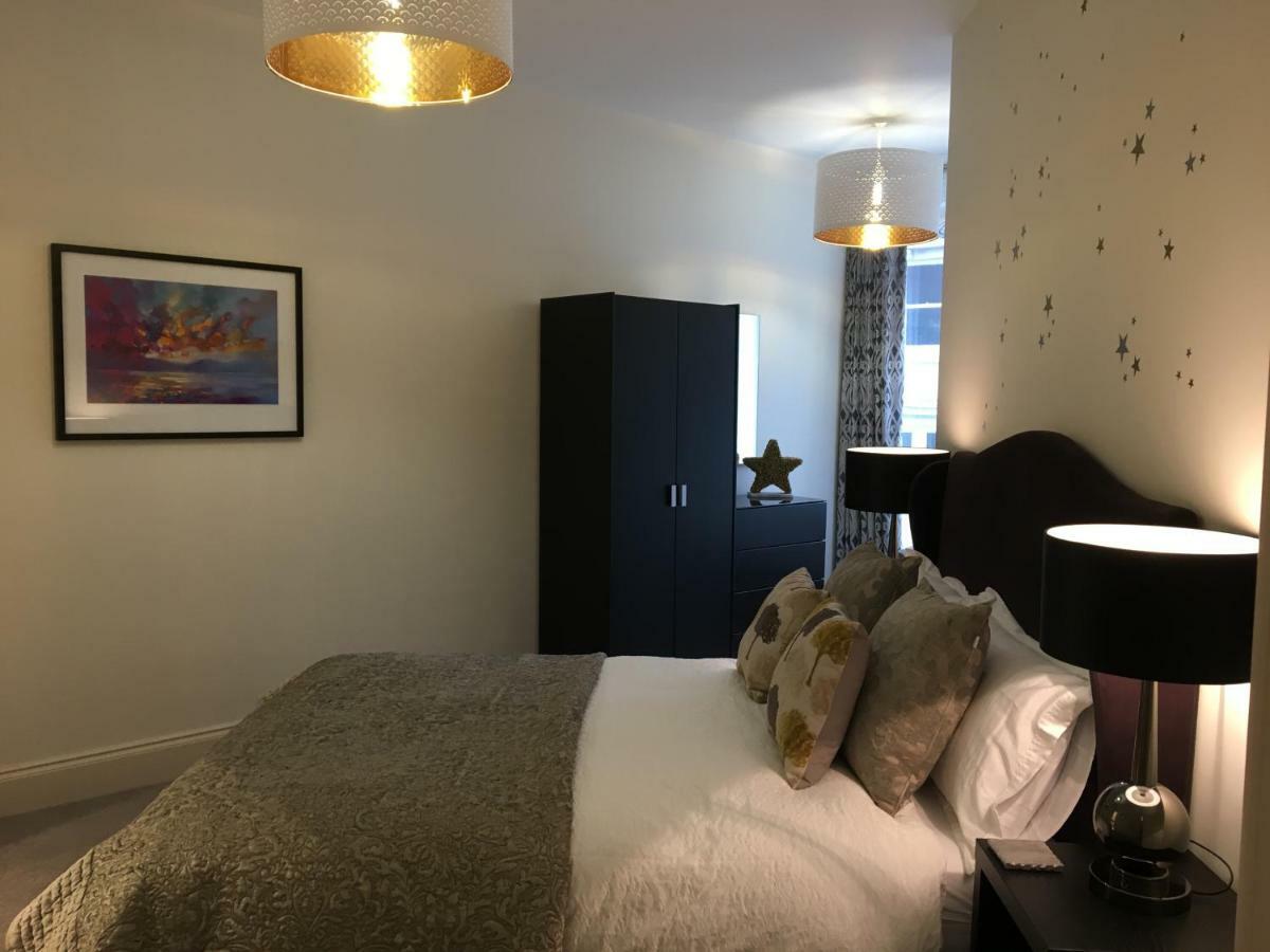 Star Tree Apartment York Buitenkant foto